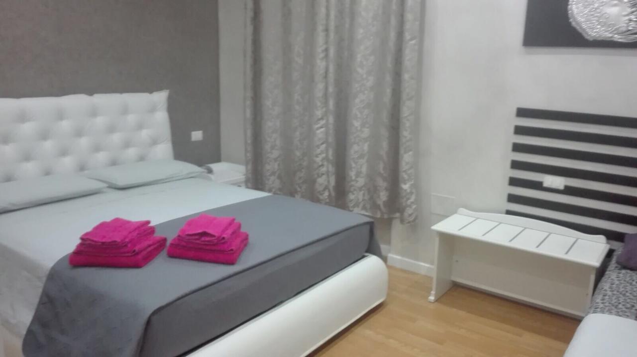 Donna Margharet Bed & Breakfast Crotone Exterior photo